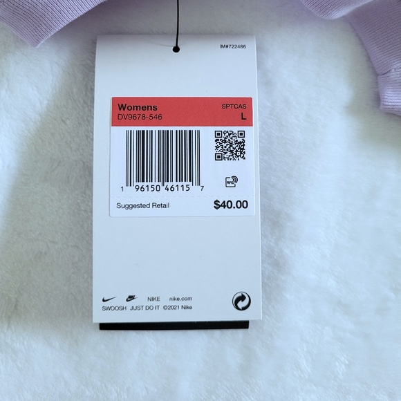 Nike👟 U*Phoria Loose Fit Cropped Tee👕 - NWT - Picture 16 of 16